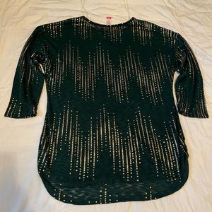 No Boundaries green top